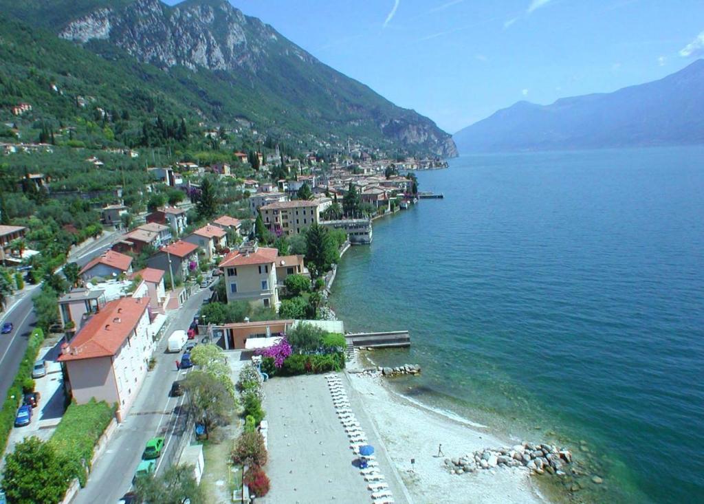 Hotel Lido Gargnano Exterior photo