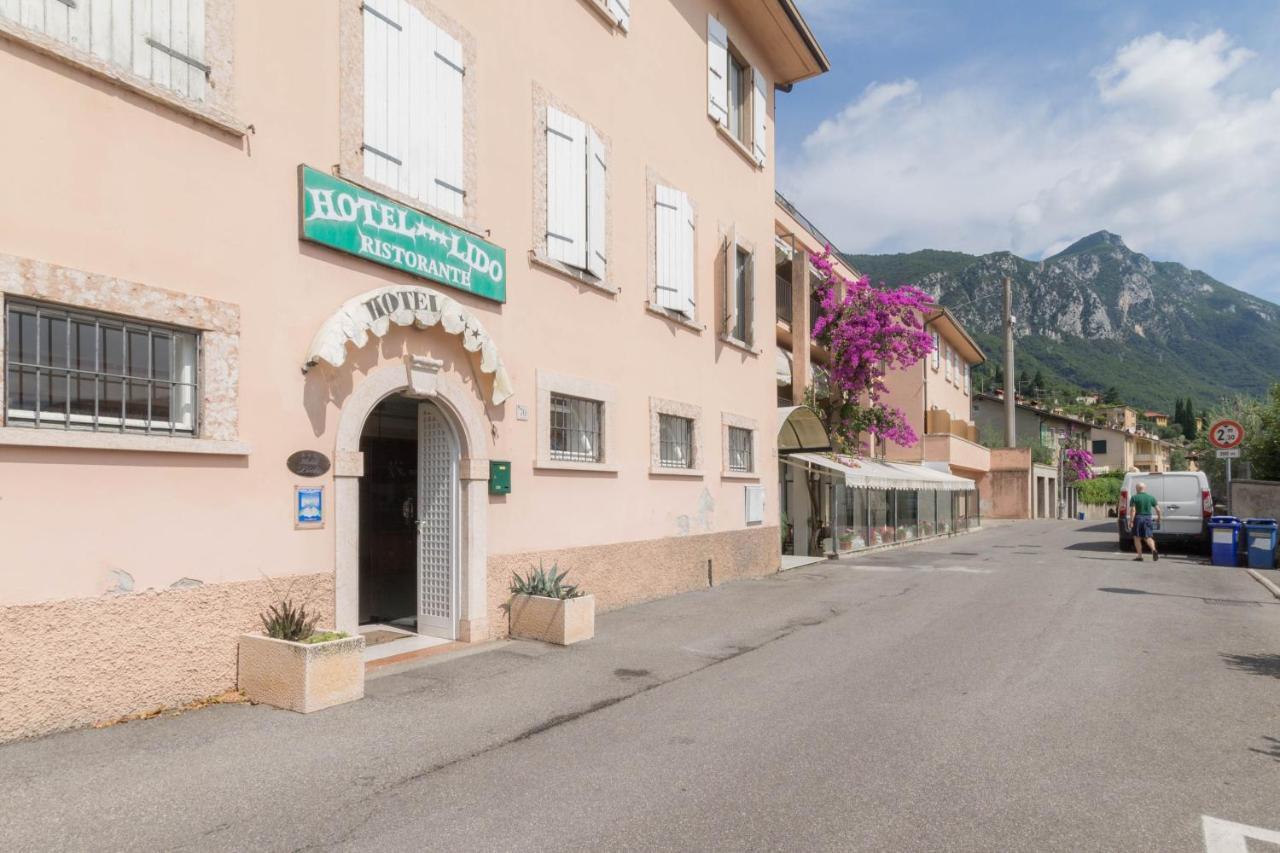 Hotel Lido Gargnano Exterior photo